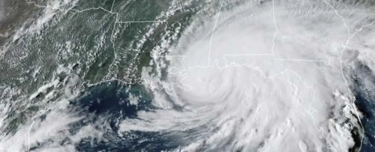 Efectos destructivos con el paso del Huracán Sally por Florida