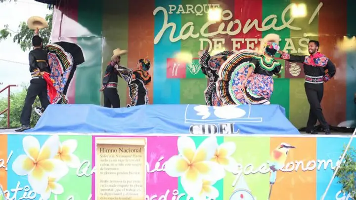 Acto cultural en el Parque Nacional de Ferias.