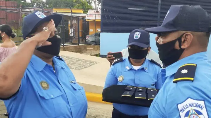 Policia recibe ascenso de grado en Bluefields.