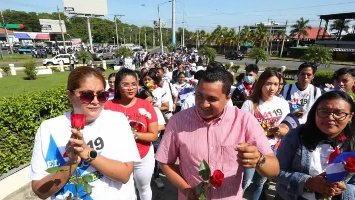 Militancia Sandinista en homenaje a Rigoberto López Pérez 