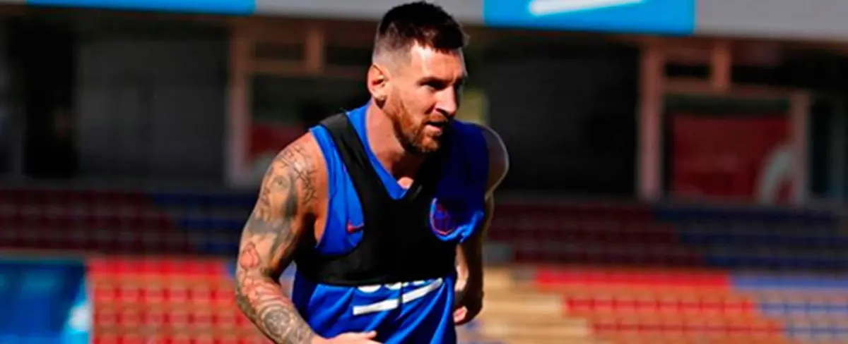 Messi llega a la Ciutat Esportiva para reintegrarse al Barça
