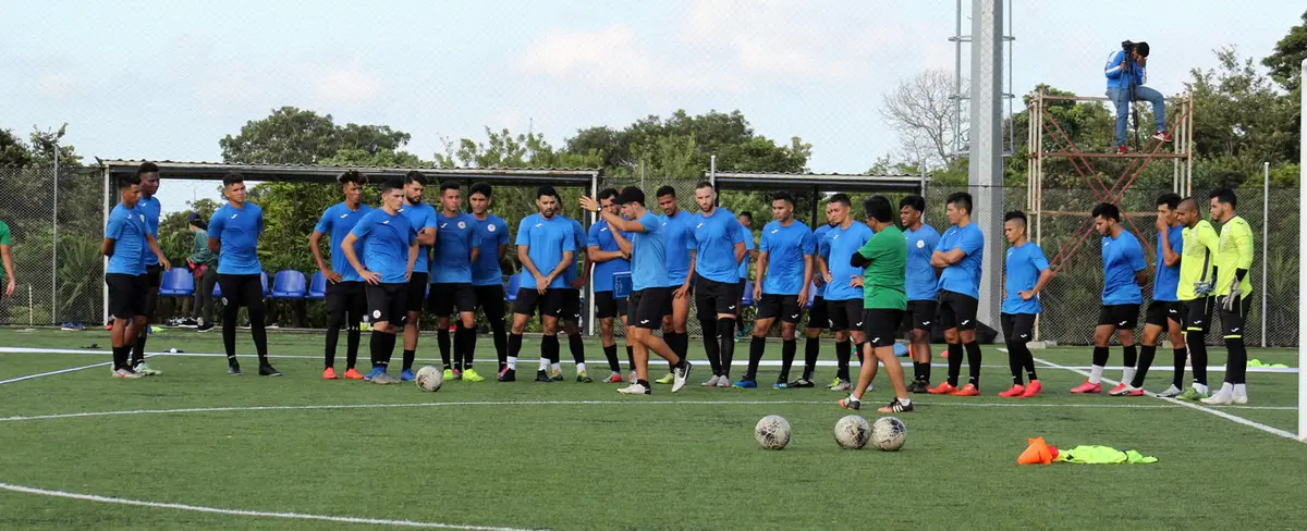 FENIFUT gestionó amistosos importantes contra Guatemala y Honduras
