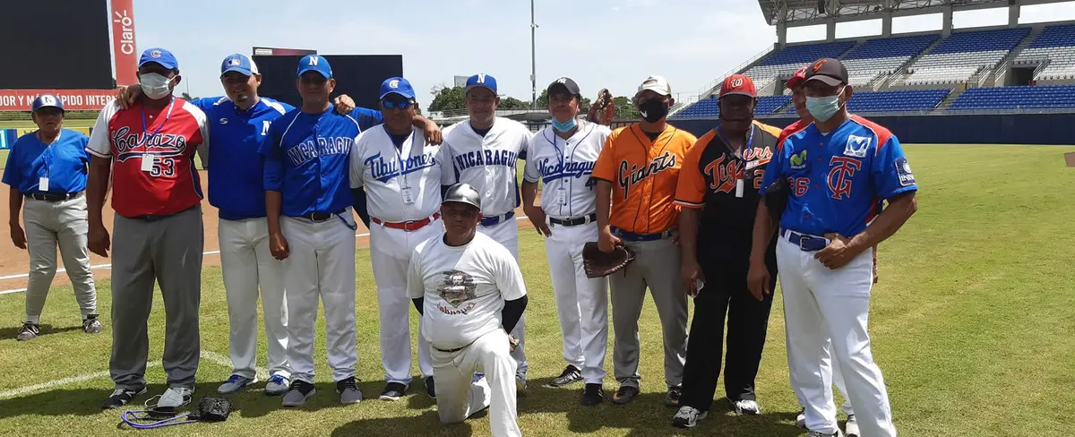 “Juego de las Leyendas” produjo nostalgia y despertó recuerdos de nuestro béisbol