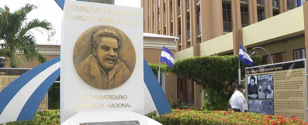 Rinden homenaje al Comandante Carlos Núñez, Padre de la Constitución Política
