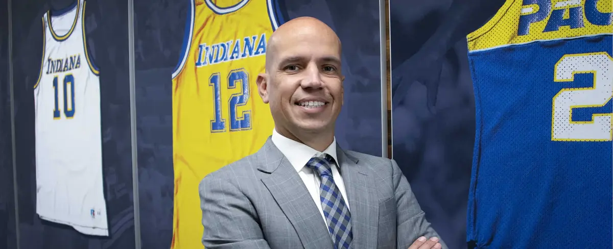 Indiana Pacers fichan a Nate Bjorkgren como entrenador jefe