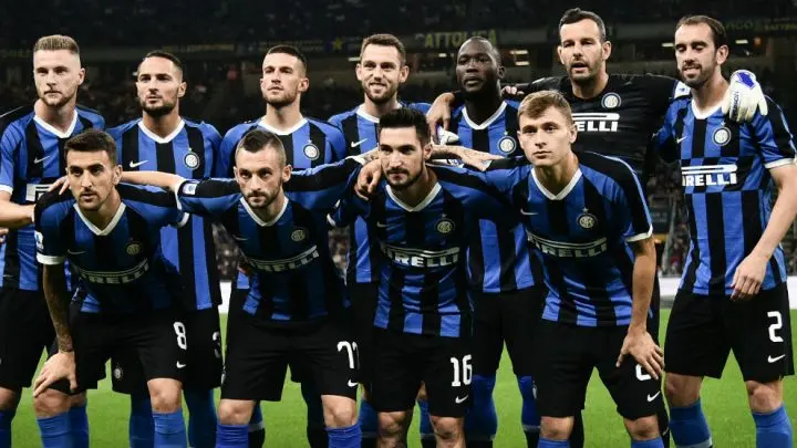 Inter de Milán informa que tres jugadores más dan positivo a la COVID-19