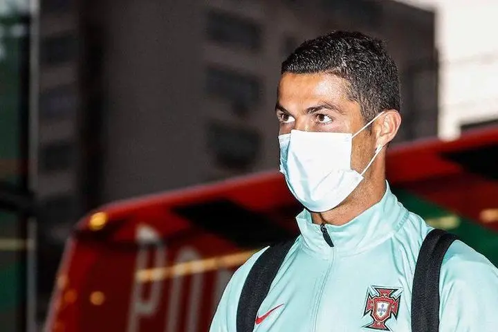 Cristiano Ronaldo en cuarentena tras dar positivo a Coronavirus 