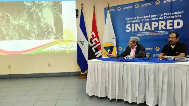 Directores del SINAPRED e INETER.