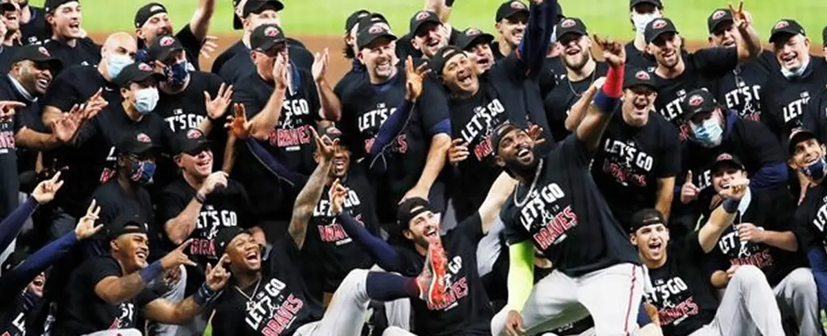 Bravos blanquean a los Marlins para avanzar a la Serie de Campeonato