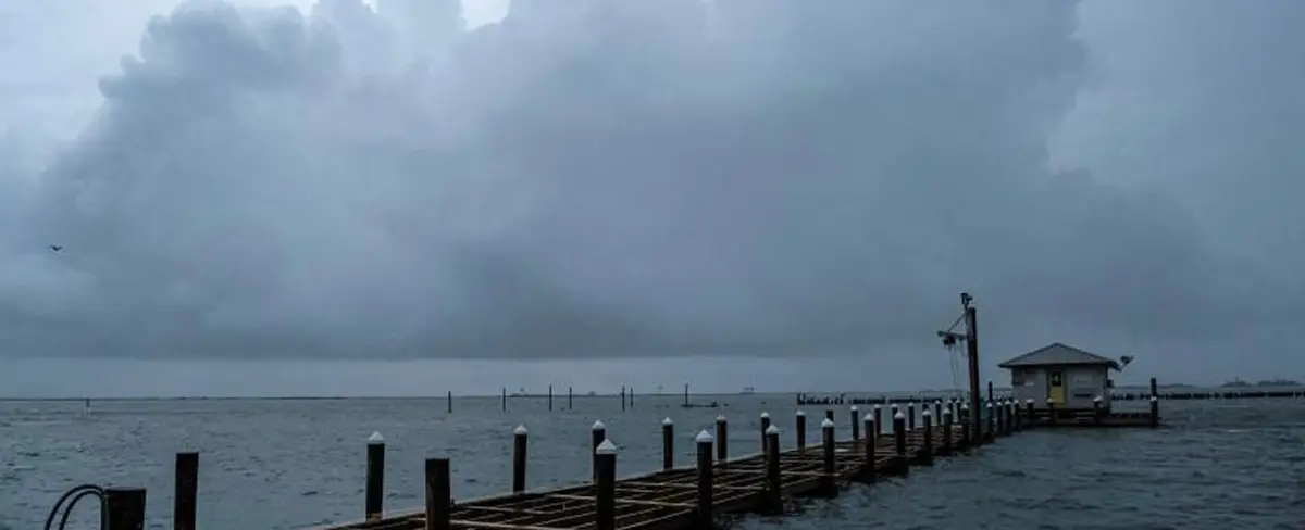 Huracán Zeta toca tierra en Luisiana con vientos de 170 kilómetros por hora
