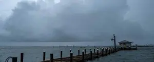 Huracán Zeta toca tierra en Luisiana con vientos de 170 kilómetros por hora