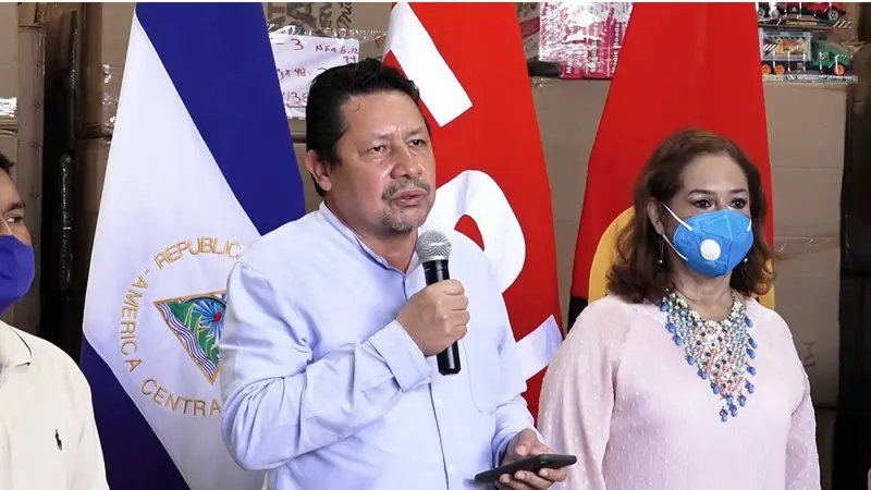 Salvador Vanegas, asesor presidencial para temas de educación informó sobre el traslado de juguetes. Salvador Vanegas, asesor presidencial para temas de educación informó sobre el traslado de juguetes.