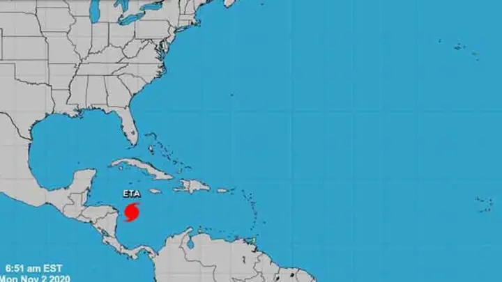 Huracán Eta cerca de Nicaragua.