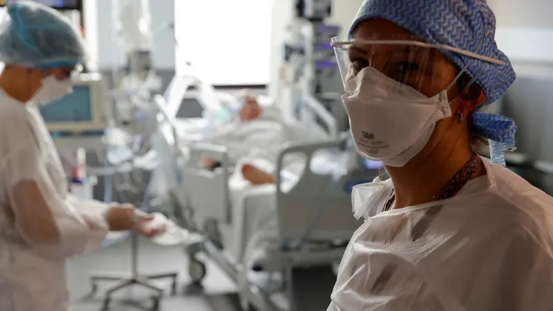Unidad de cuidados intensivos de un hospital de Roubaix, Francia.