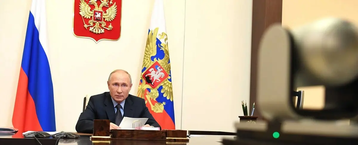Putin propone acelerar la creación del centro de investigación de vacunas contra COVID
