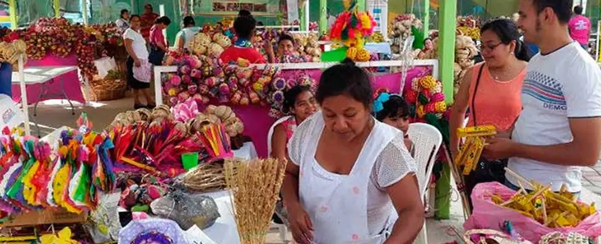 Productos para la purísima a precios accesibles en el Parque de Ferias