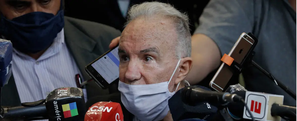 Exmédico de Maradona afirma que el astro del fútbol se suicido