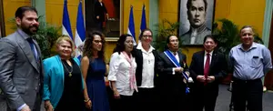 Nicaragua fortalece relaciones otorgando reconocimiento a República Dominicana