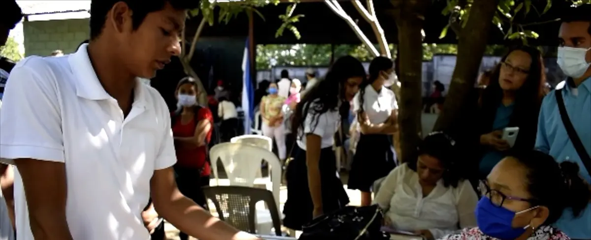 Buen Gobierno beneficia a 3 mil 277 bachilleres de León
