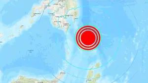Costas de Filipinas son sacudidas por fuerte terremoto de magnitud 7,0