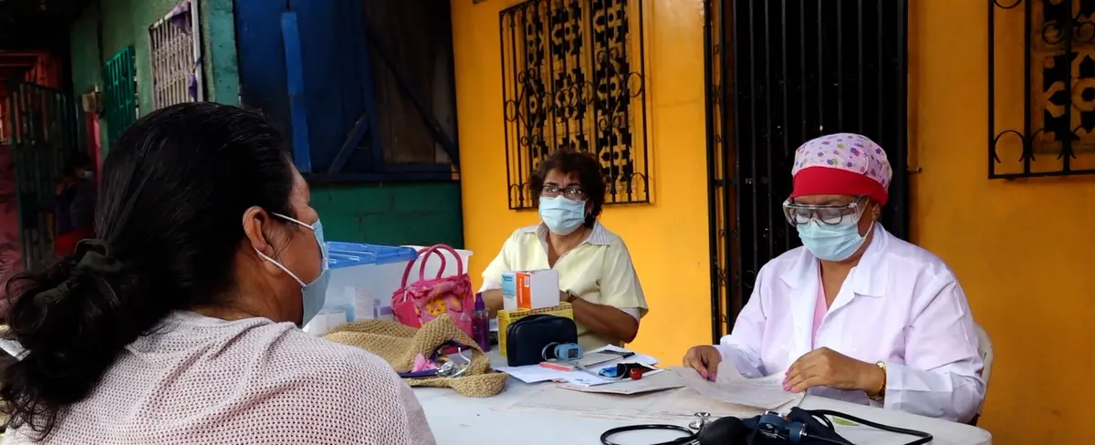 Atención médica gratuita en el barrio Cristo del Rosario