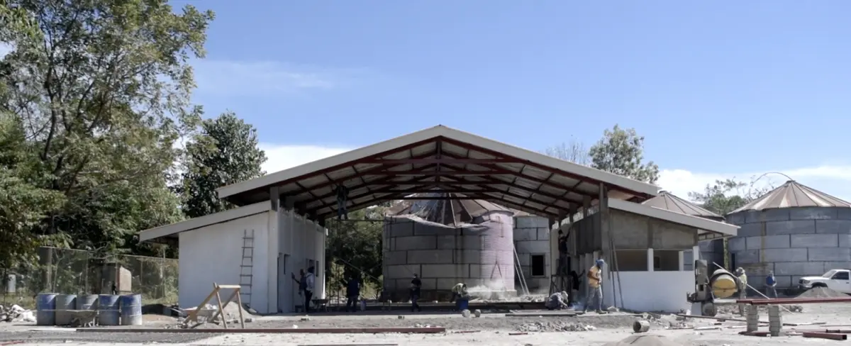 Avanza en más del 90% la Estación de Bomberos de Achuapa