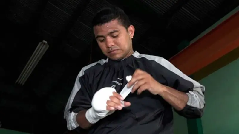 “Chocolatito” González se prepara para la revancha ante el “Gallo” Estrada 
