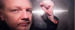 Descartan extradición de Julian Assange por temor a suicidio