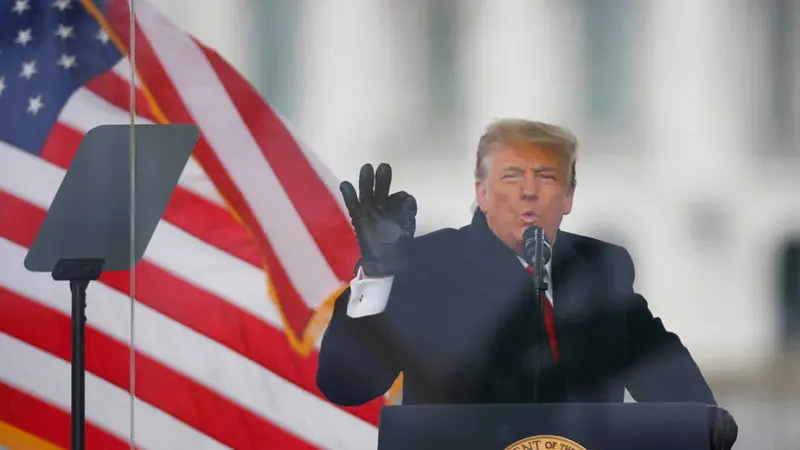 Donald Trump en conferencia de prensa.