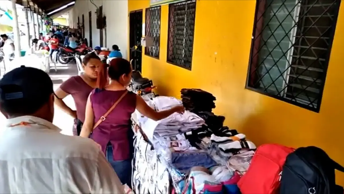 Comercio escolar dinamiza la economía de Juigalpa, Chontales
