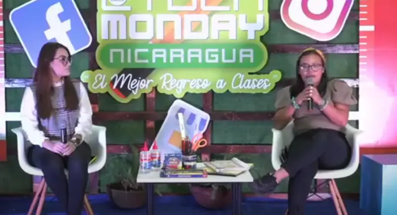 Frania Peralta y Guadalupe Padilla en conferencia de prensa.