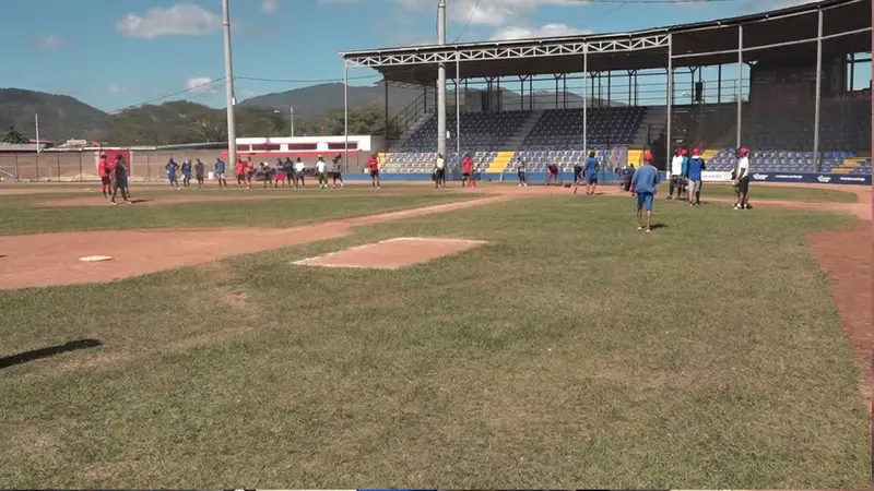 El objetivo es que crezcan dentro del equipo de los tabacaleros El objetivo es que crezcan dentro del equipo de los tabacaleros