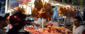 Pierna de pollo disminuye su precio en mercados de Managua