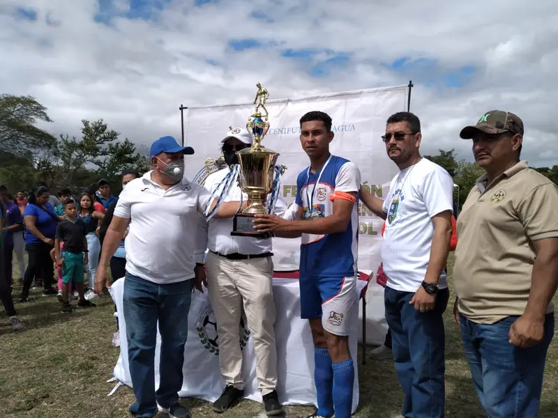 San Lucas asciende a segunda división tras derrotar a San Francisco del Norte San Lucas asciende a segunda división tras derrotar a San Francisco del Norte