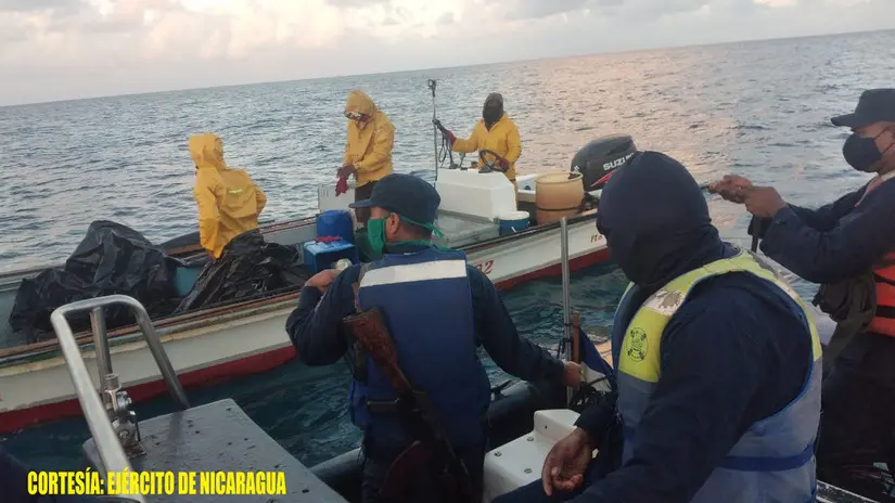 Fuerza Naval rescata tripulantes de la embarcación "Shaddai III"
