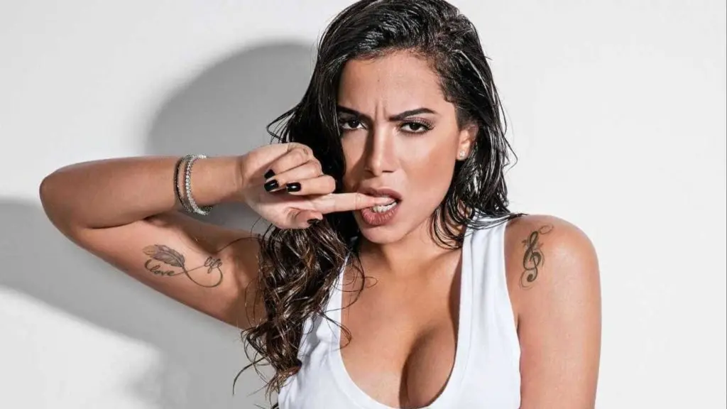 Anitta es ingresada de emergencia en un hospital al sur de Río de Janeiro