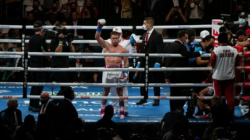Analista de ESPN critica última victoria del Canelo Álvarez contra Yildirim Analista de ESPN critica última victoria del Canelo Álvarez contra Yildirim