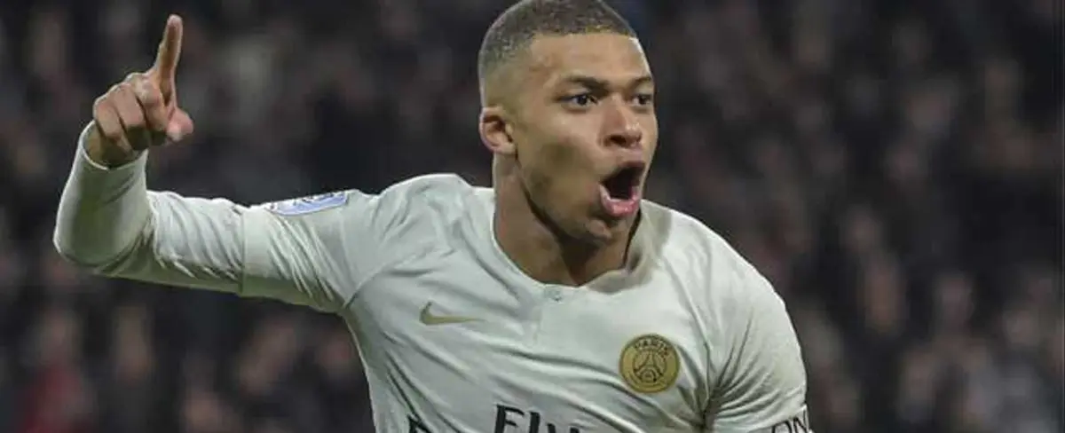Mbappé lesionado en los aductores, a un mes de recibir al Madrid