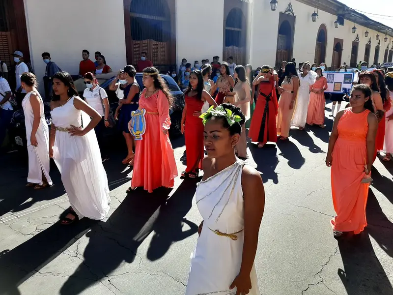 MINED León conmemora el 105 aniversario del tránsito a la inmortalidad de Rubén Darío