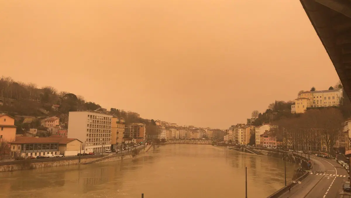 Niebla amarillenta del Sahara cubre a Suiza y Francia