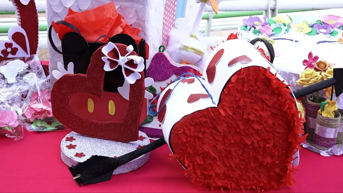 Elaboración de piñatas, el curso de manualidades más demandado en Managua