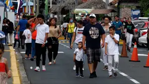 Niños y adultos disfrutan torneo Go Kart en el Puerto Salvador Allende