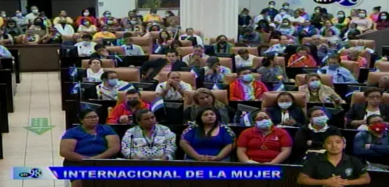 Diputados destacan logros en la restitución de derechos de la mujer en Nicaragua Diputados destacan logros en la restitución de derechos de la mujer en Nicaragua