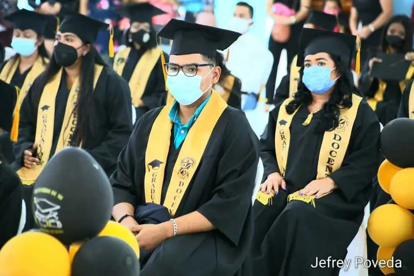 Nicaragua profesionaliza a 37 nuevos maestros de educación primaria