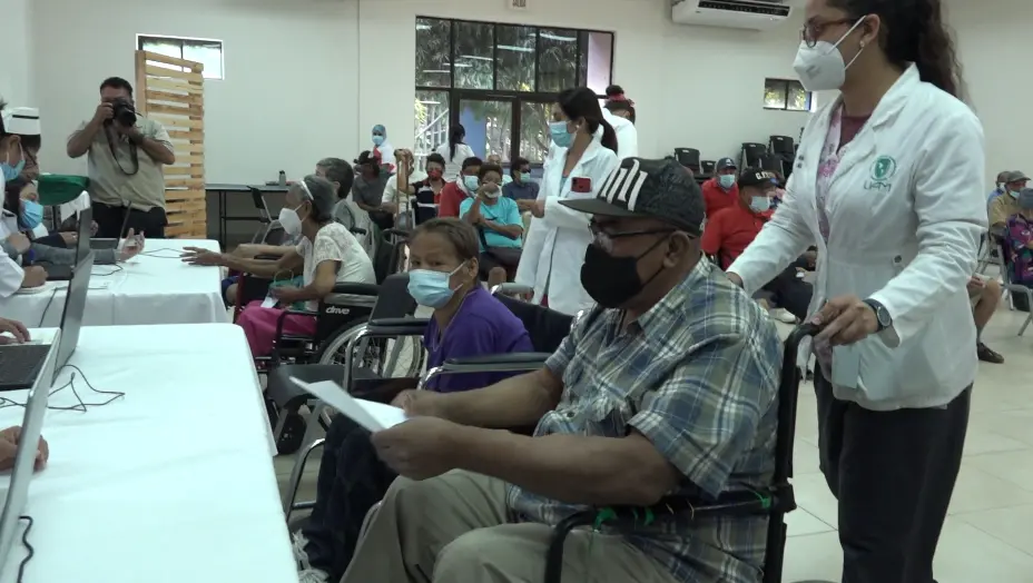 Sputnik V inmuniza a pacientes renales contra la Covid-19 en Managua