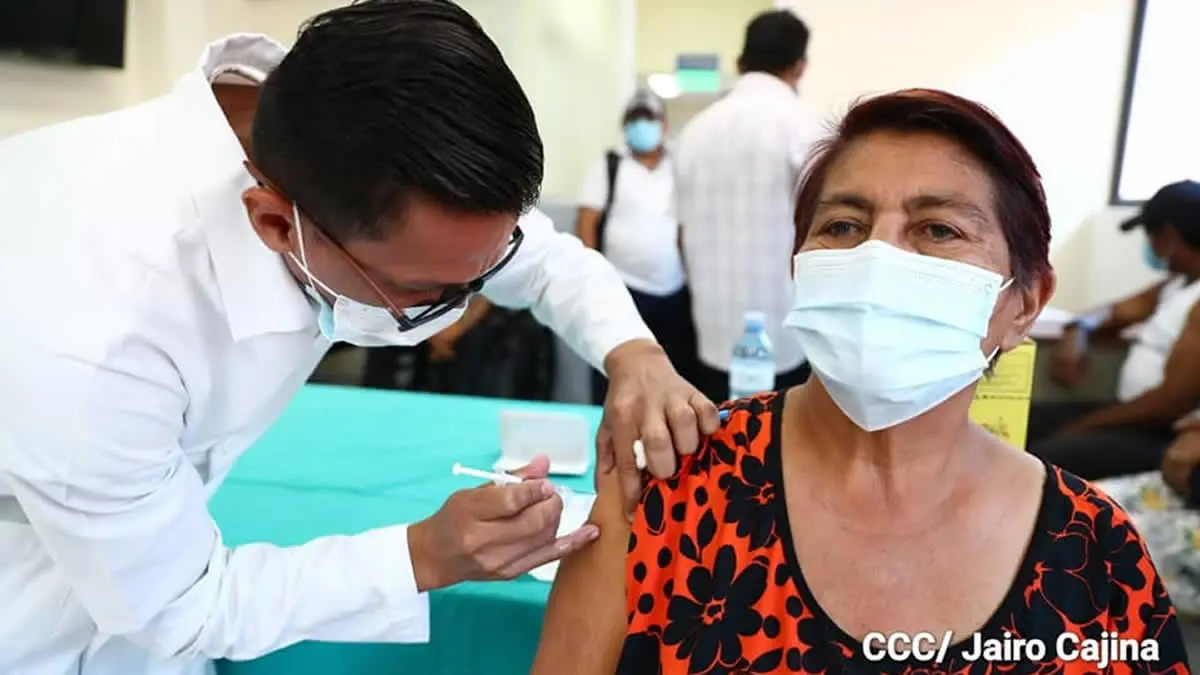 Continúa aplicación de la vacuna contra la Covid-19 en Managua
