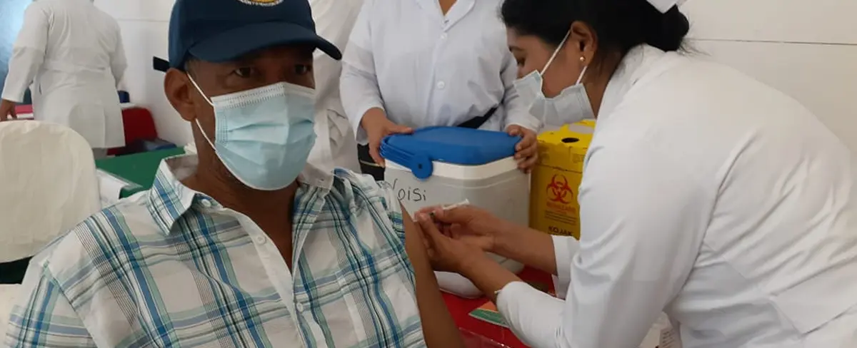 Inicia vacunación masiva contra el Coronavirus en Bluefields, Caribe Sur