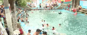 Veraneantes se refrescan en las ricas aguas de El Trapiche y El Trapichito