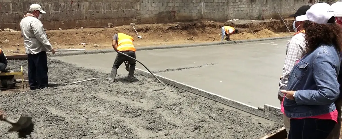 Avanza construcción de calles en el barrio Óscar Turcios