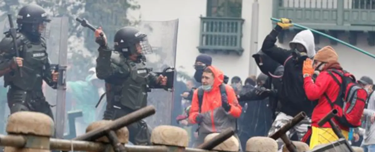 Manifestantes aseguran que “están censurando la masacre” en Colombia